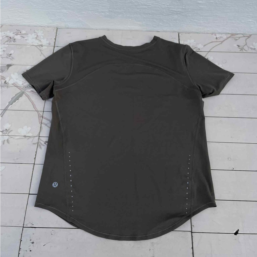 lululemon athletica Gray Women's Blouse - Picture 2 of 4